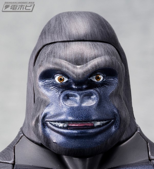 MP 32 Masterpiece Optimus Primal   High Quality Photos From Dengeki Hobby Plus Package Shot  (10 of 20)